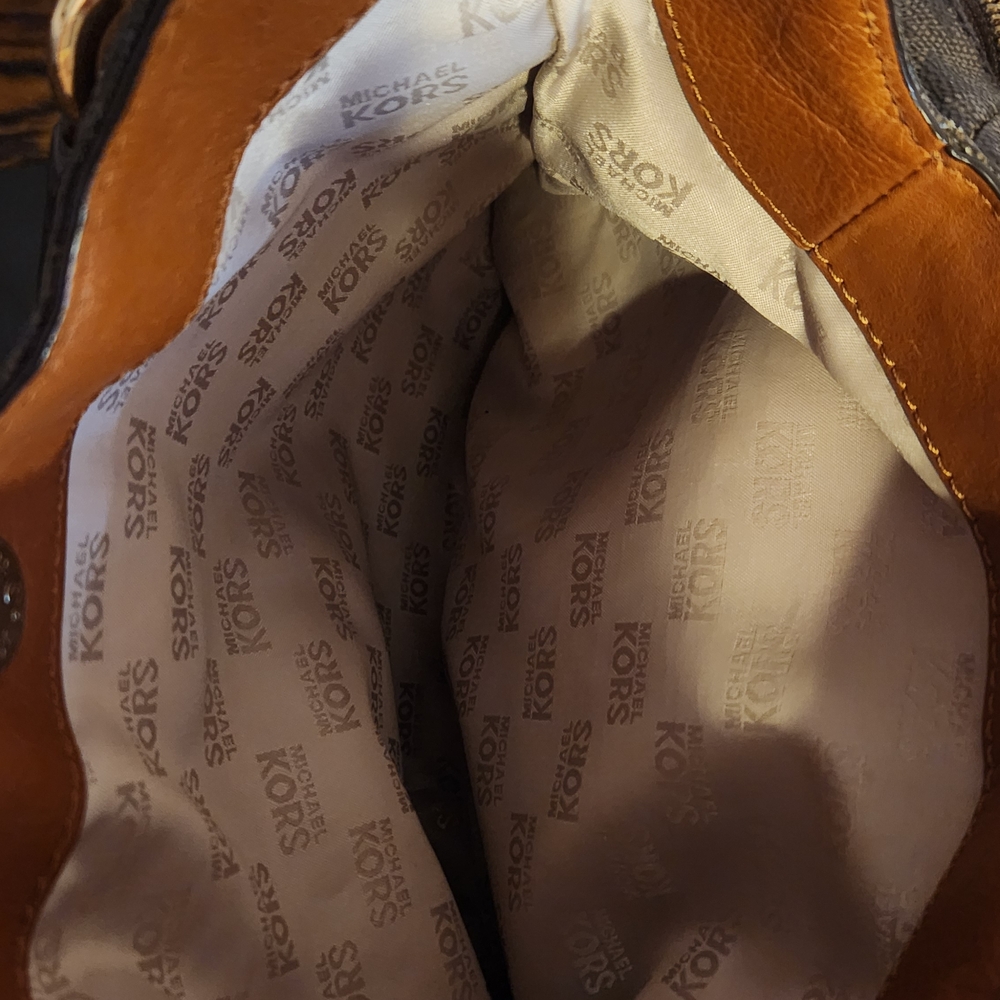 Michael Kors Brown Shoulder Bag.  EUC - Picture 9 of 13
